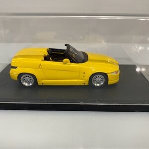 Make Up LSJ 1:43 Scale Alfa Romeo R.Z. Yellow 1992 Japan Very Nice Condition.
